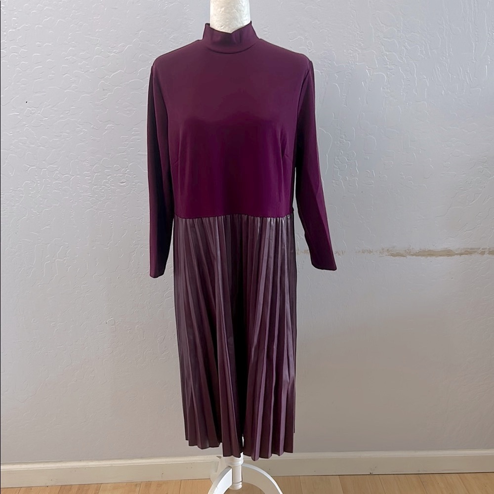 New York & Company Plum Long Sleeve Dress